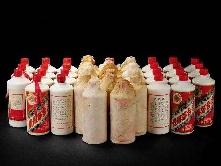 老边老酒回收上门哪里回收(附近上门回收茅台酒）?